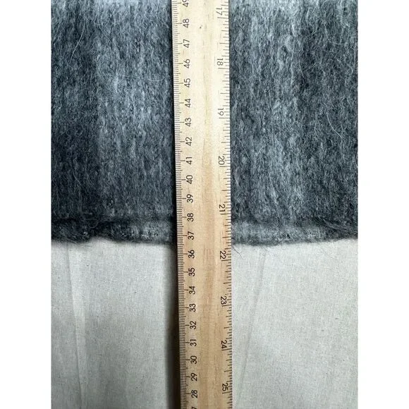 Talbots Wool/Alpaca Blend Plaid Skirt size 12 Black/Grey - Picture 6 of 6